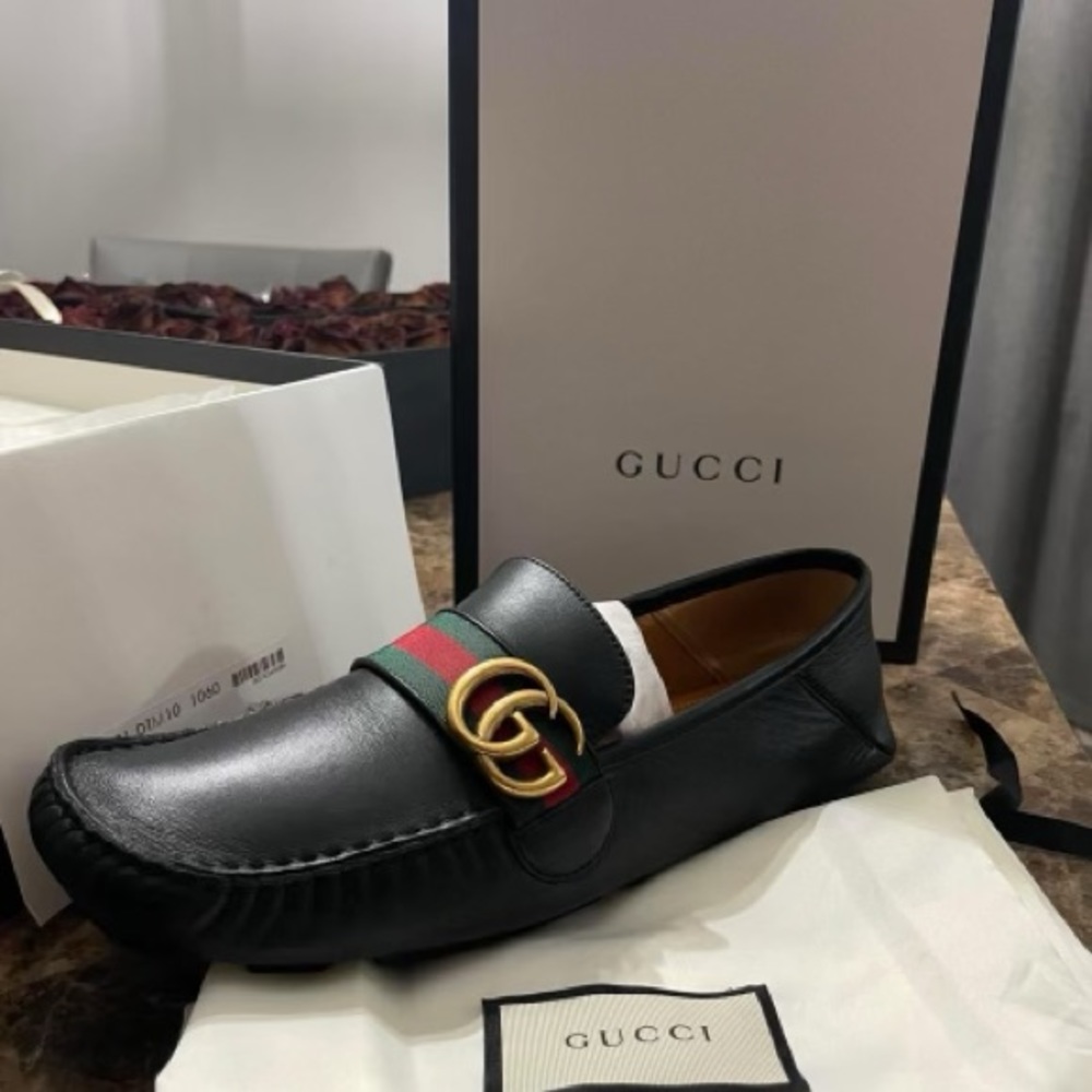GUCCI, BLACK 8 1/2 - 9 LEATHER DRIVER WITH WEB , Like NEW worn 3 times